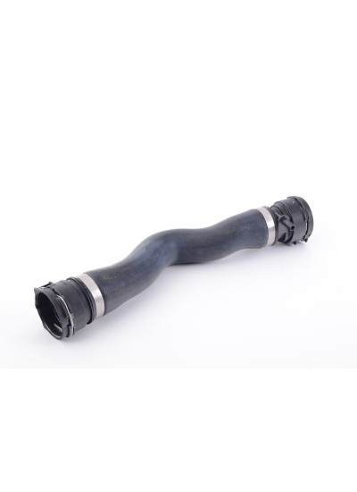 E90/E92/E93 ///M3 RADYATÖR ÜST HORTUMU S65 - 11537838214 E90/E92/E93 ///M3 RADYATÖR ÜST HORTUMU S65 - 11537838214