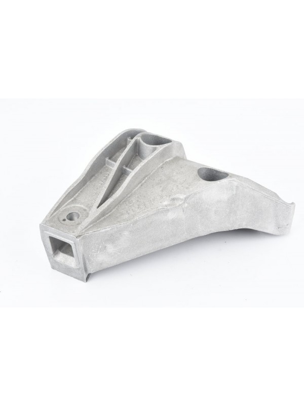 F10 LCİ MOTOR KULAĞI SOL ALİMUNYUM