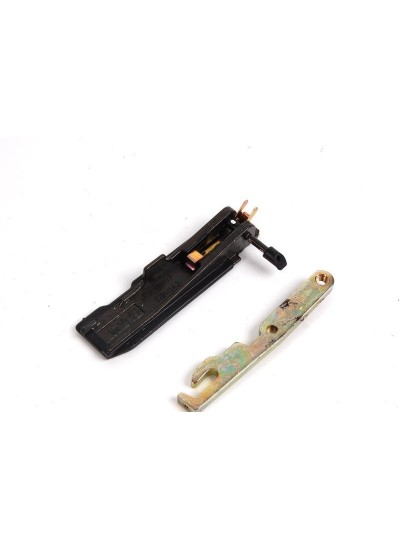 TAVAN HAREKET BRAKETİ R E39.X5 - 54128202294 TAVAN HAREKET BRAKETİ R E39.X5 - 54128202294