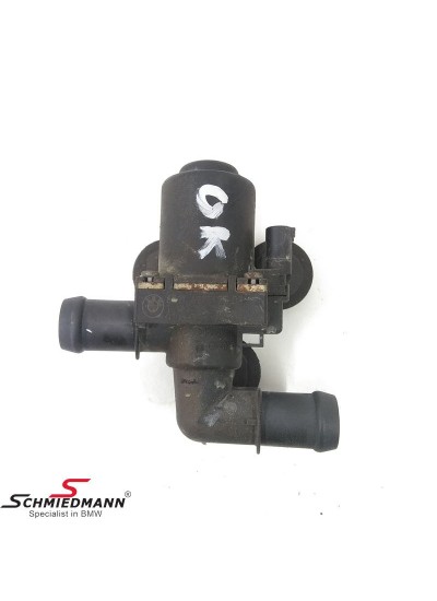 E90/X3 E83/X5 E70/X6 E71 KALORİFER MUSLUĞU N52/N/M57N2/N54 - 64116928495.1 E90/X3 E83/X5 E70/X6 E71 KALORİFER MUSLUĞU N52/N/M57N2/N54 - 64116928495.1