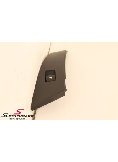 E60 ARKA CAM DÜĞMESİ SOL SİYAH - 61316951966 E60 ARKA CAM DÜĞMESİ SOL SİYAH - 61316951966