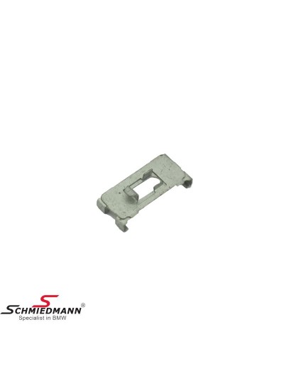 KAPAK TUTUCU - 51437006830 KAPAK TUTUCU - 51437006830