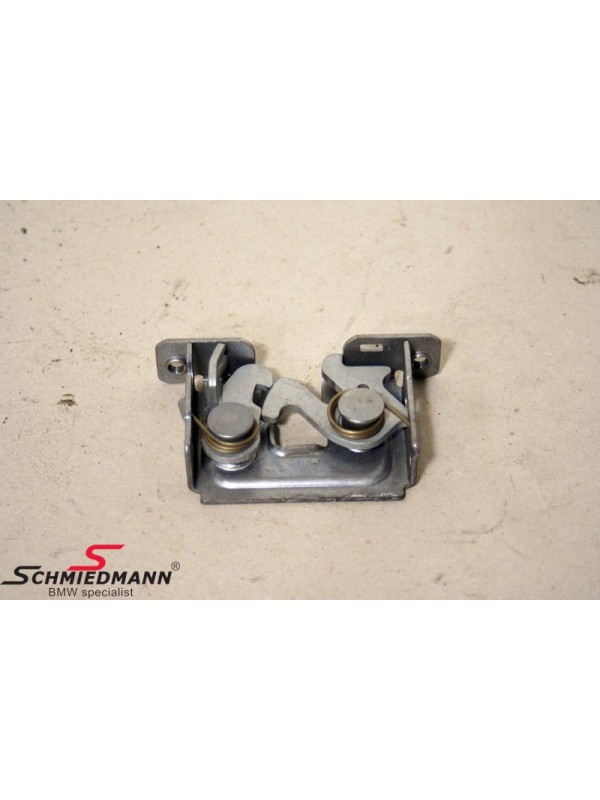 E87/E90/E92/E93E60/X1 E84/X3 E83 KAPUT KİLİDİ