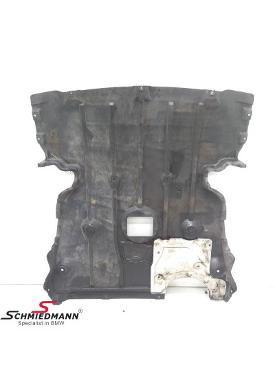 E87 MOTOR ALT MUHAFAZA - 51757129318 E87 MOTOR ALT MUHAFAZA - 51757129318