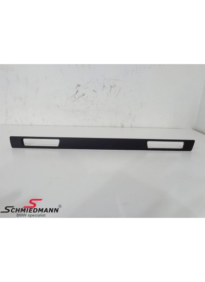 E90 BARDAKLIK DEKOR KAPLAMA - 51457138797 E90 BARDAKLIK DEKOR KAPLAMA - 51457138797