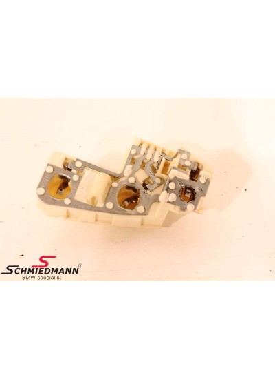 E90 İÇ AMPUL DUYU SOL - 63217183841 E90 İÇ AMPUL DUYU SOL - 63217183841