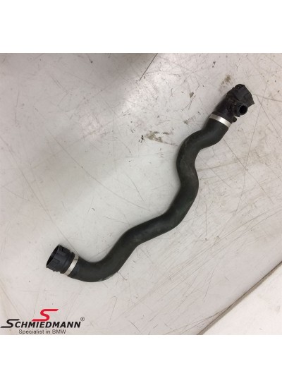 F20/F30/F32/F36 RADYATÖR ÜST HORTUMU N47N/N47NS1 - 17127811127.2 F20/F30/F32/F36 RADYATÖR ÜST HORTUMU N47N/N47NS1 - 17127811127.2