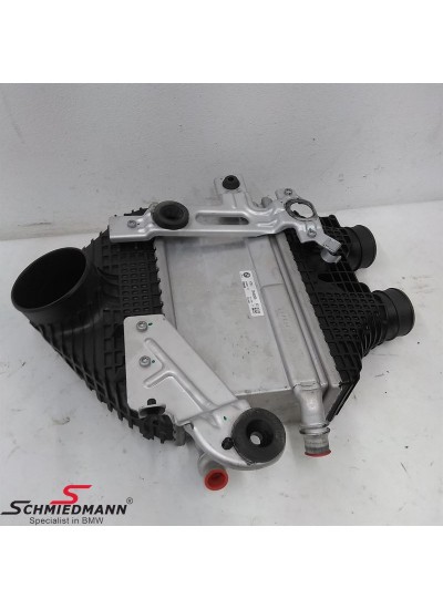 F80/F82/F83/F87 ///M2-M3-M4 RADYATÖR ARA SOĞUTUCU - 17517846235 F80/F82/F83/F87 ///M2-M3-M4 RADYATÖR ARA SOĞUTUCU - 17517846235