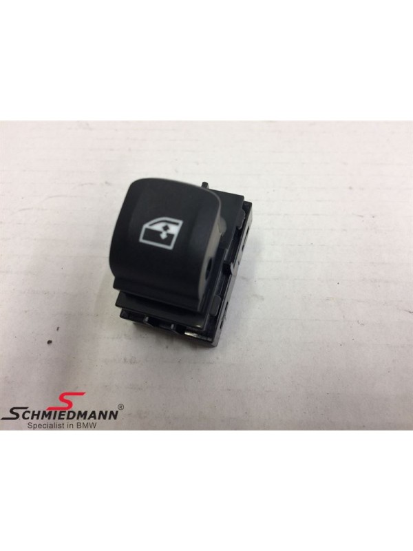 F40/F44/G20/G22/G26/G80 CAM DÜĞMESİ YOLCU