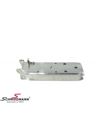 F87/F80/F82/F83 ///M2-M3-M4 TAMPON DEMİR TUTUCU ÜST SAĞ - 51118055666 F87/F80/F82/F83 ///M2-M3-M4 TAMPON DEMİR TUTUCU ÜST SAĞ - 51118055666