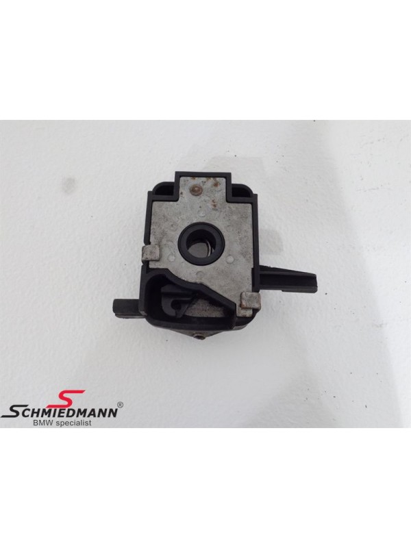 E36 KAPUT KİLİDİ SOL