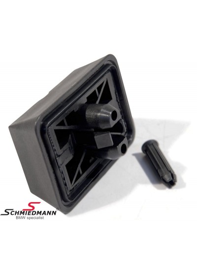 E46/E63/E65/X3 E83/Z4 E85-E86-E89 LİFT (KRİKO) TAKOZU - 51718268885 E46/E63/E65/X3 E83/Z4 E85-E86-E89 LİFT (KRİKO) TAKOZU - 51718268885