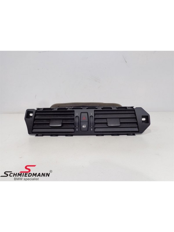 E60 KALORİFER IZGARASI ORTA