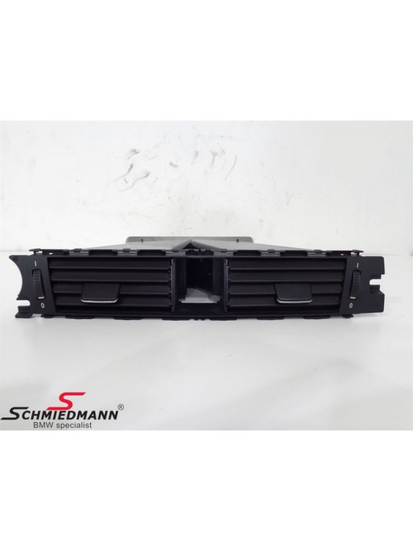 E90 KALORİFER IZGARASI ORTA